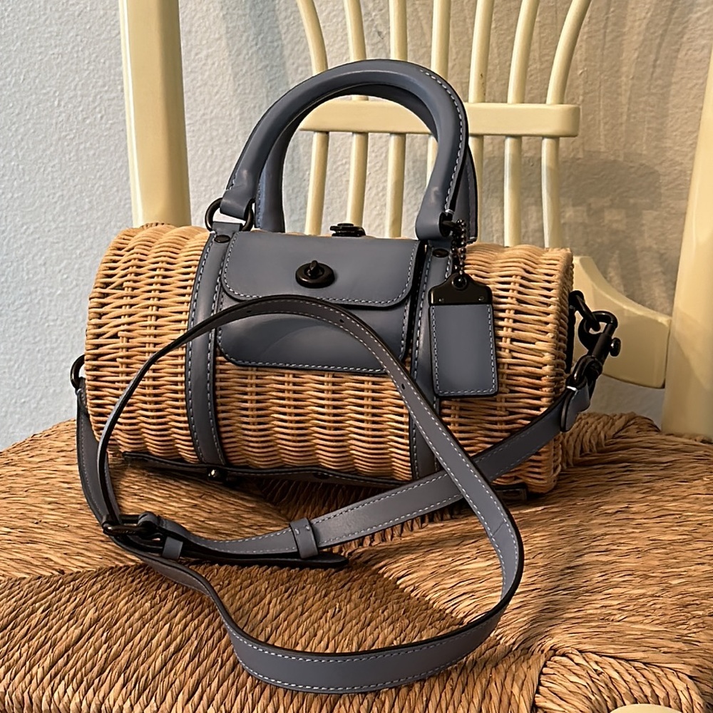 Small Coach crossbody bag- never used
